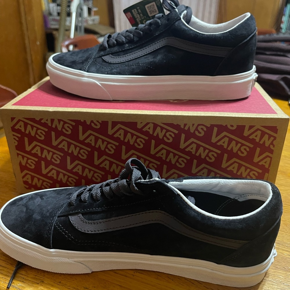 Vans Women’s Black Suede Old School Sneakers with White Soles